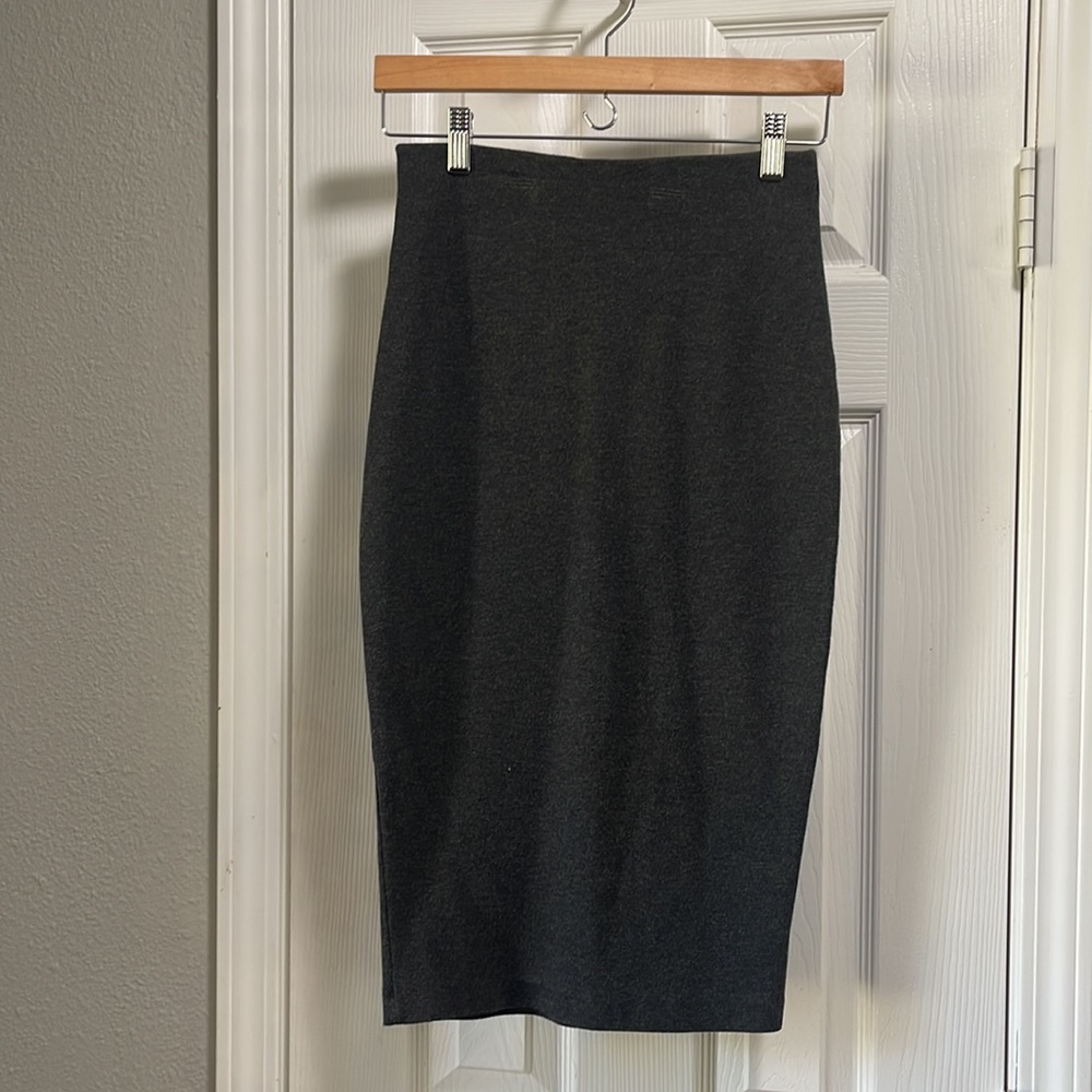 H&M Black Pencil Skirt